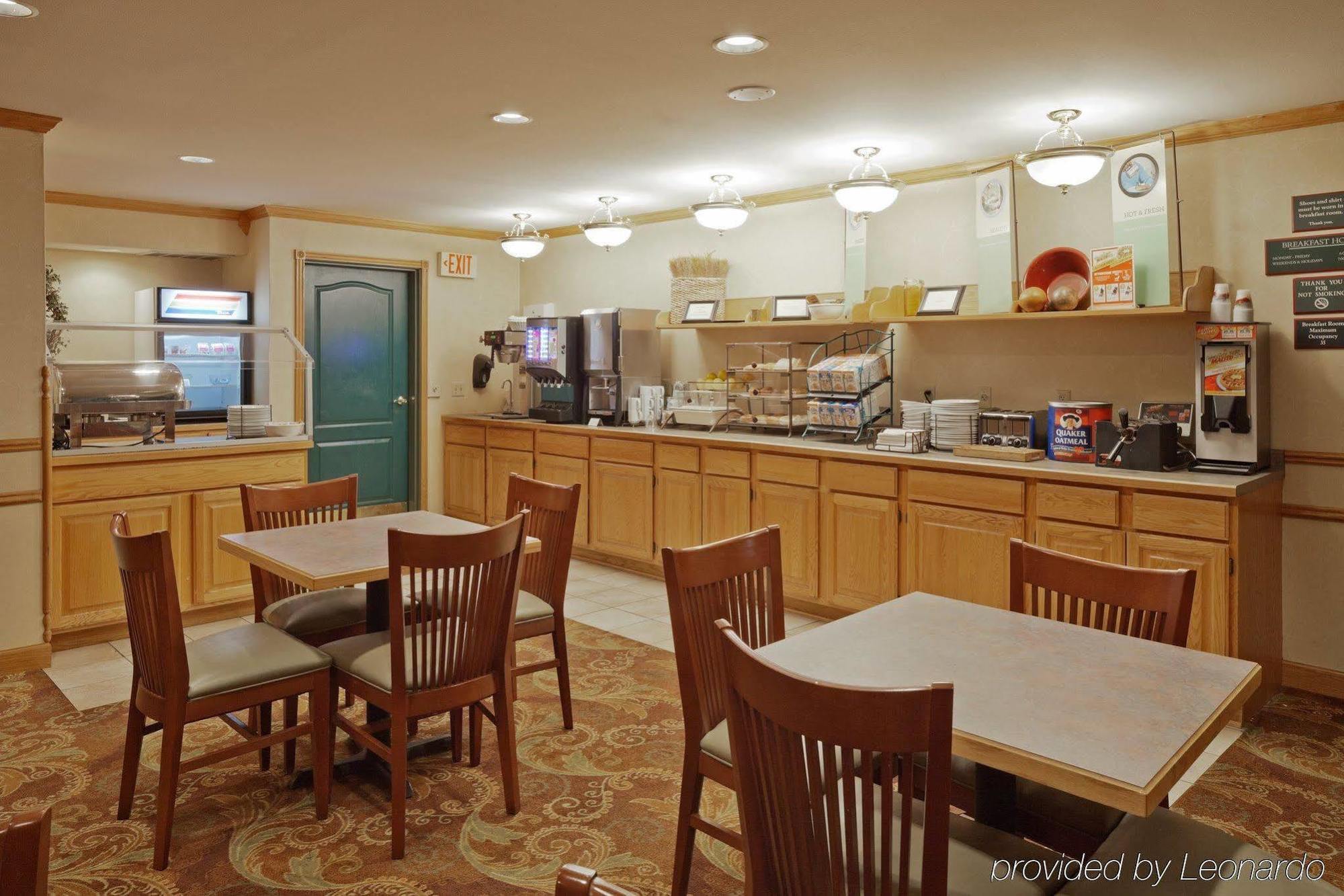 Country Inn & Suites By Radisson, Milwaukee Airport, Wi Restaurant photo